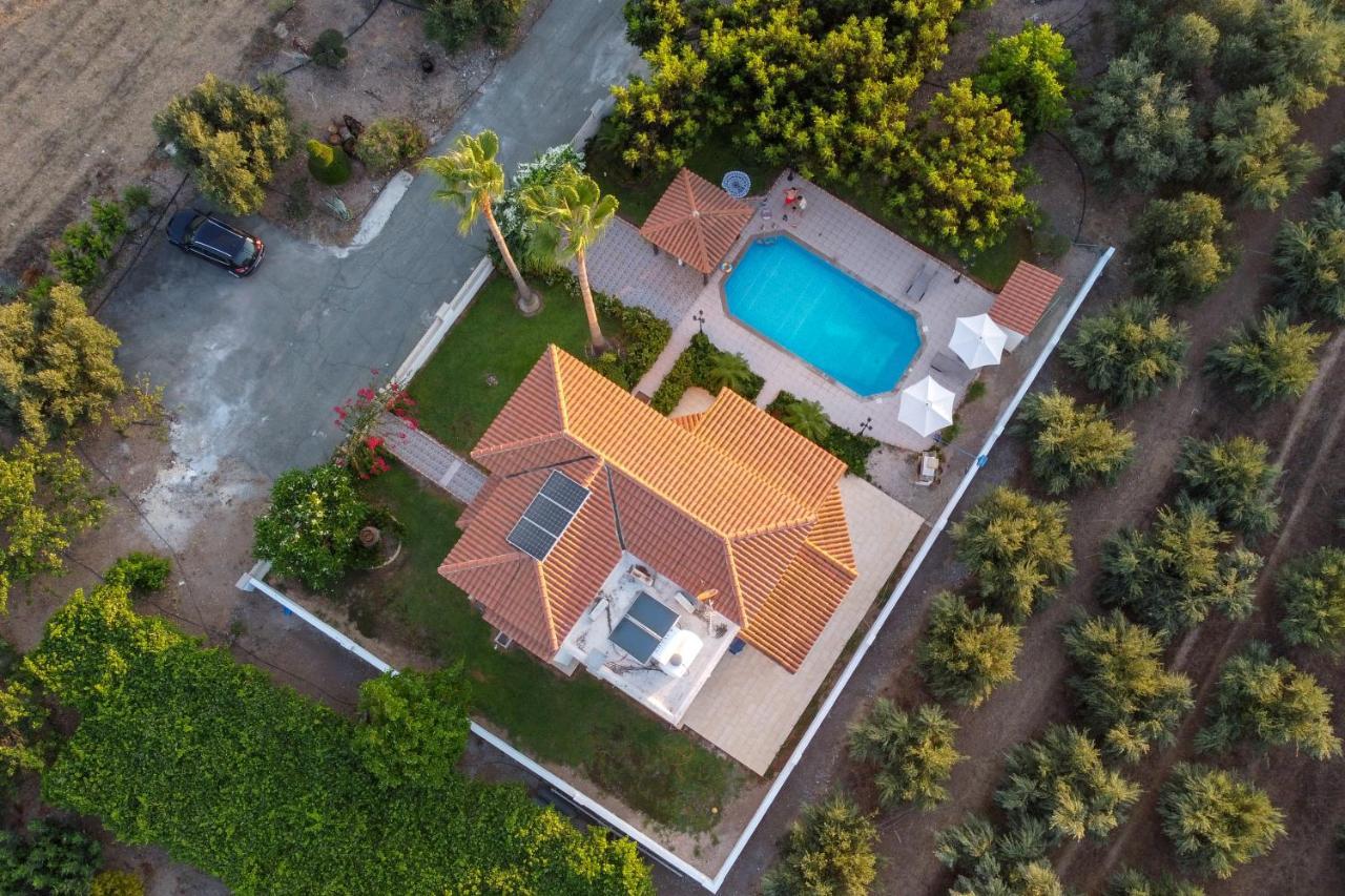 Villa Paradise Paphos Bagian luar foto