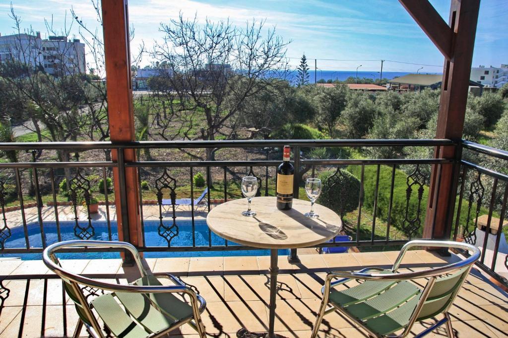Villa Paradise Paphos Bagian luar foto